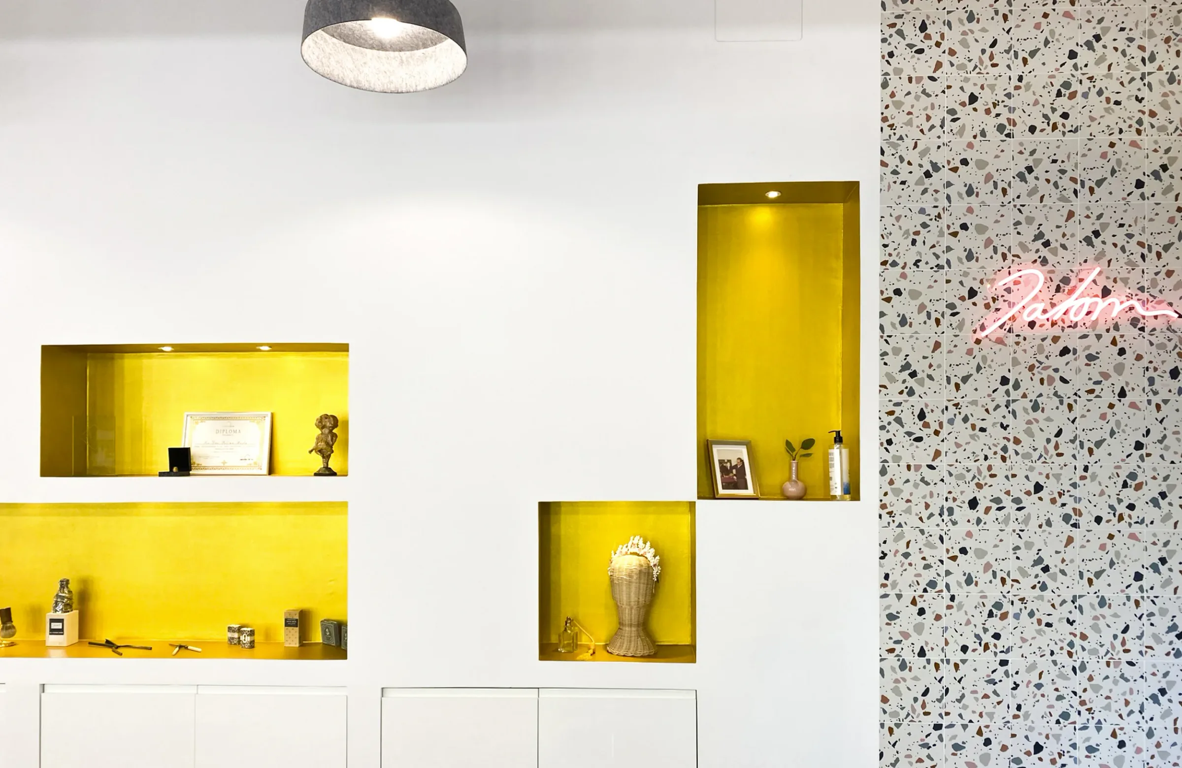 Salón Paloma Barba: local comercial en Valencia. Vista 9.