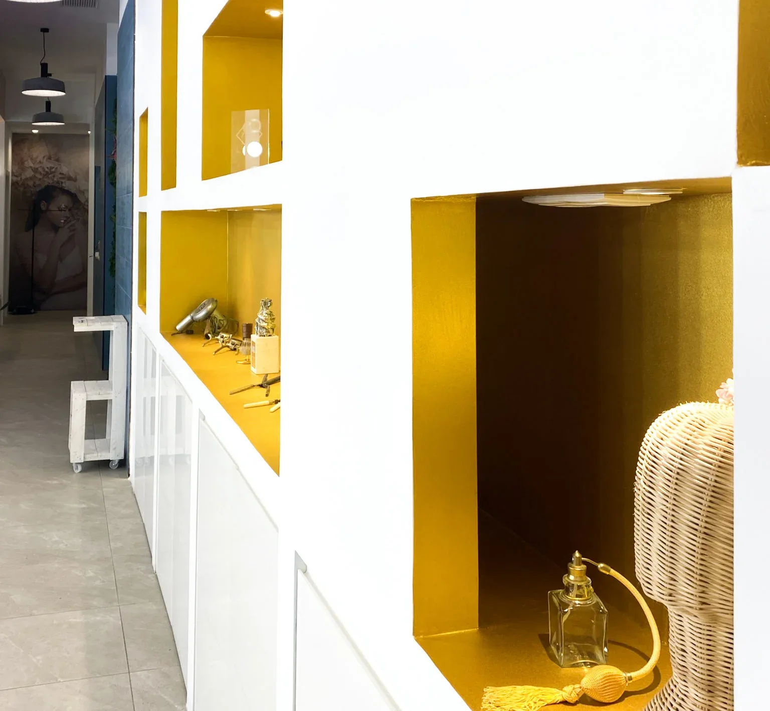 Salón Paloma Barba: local comercial en Valencia. Vista 4.